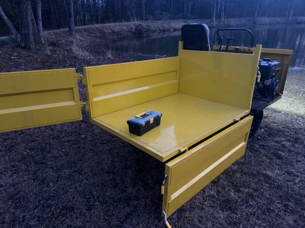 Crawler dumper /mini dump truck 1