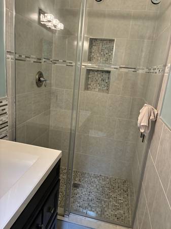 $1,275 / 1br - Master bed room including bathroom mclean near tysons (Mc Lean)63895920442626124