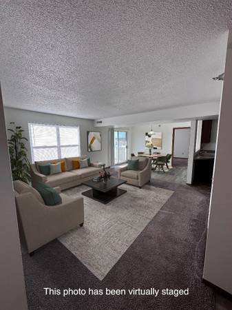 $1,425 / 1br - 811ft2 - What a score! It's the special you've been waiting for! (1770 121st Ave NW, Coon Rapids, MN)63868703527041122