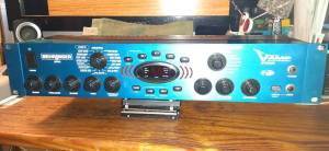 Behringer V-amp Pro rack preamp 1
