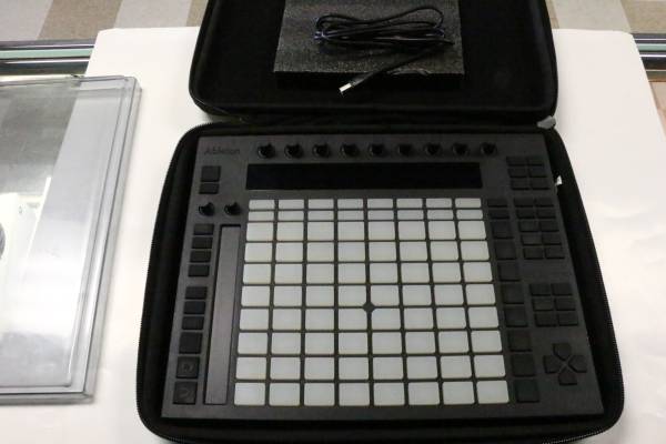 Controlador MIDI Ableton Push 1 - $200 (Mesa)63471210344579120