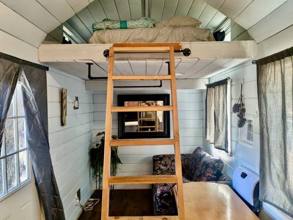 $1,195 / 1br - 212ft2 - Peaceful Tiny Houses Available in Julian - Move-In READY (Julian)63933380197379121
