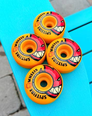 Spitfire Wheels Big Head Skateboard Wheels Classic 99 Urethane 63mm Custom Dyed 1