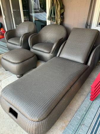 4-Piece Heavy Wicker Set 1