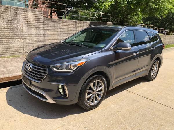 2017 Hyundai Santa Fe 1 Owner 3rd Row Seating 170k Highway miles - $6,900 (LAUREL, MD)636162900561951210