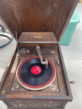 Cool Antique Silvertone Phonograph 1