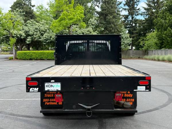 2017 Ford F550 Super Duty - Photo 4