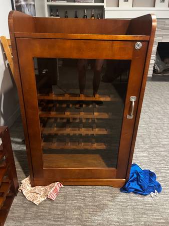 Wine Cabinet 1