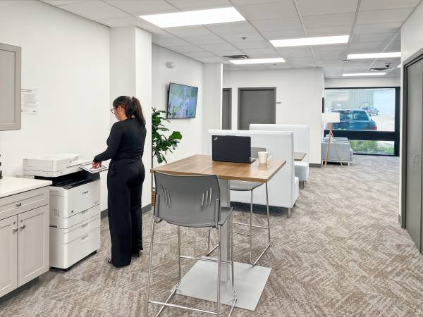$84 📍 Establish a Local Presence w/ Our Mailbox Plus Service! (Grand Rapids)63985940578307121
