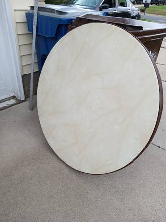 43" Round Folding Table 1