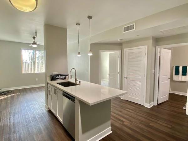 $2,495 / 2br - 1036ft2 - Pet-Friendly 2 BR w/ Landscaped Park & BBQ Area! (Sylmar)63700977307267121