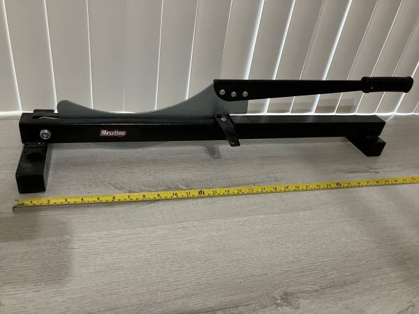 Brutus Floor Cutter for Laminate and Vinyl Floors Tiles 1