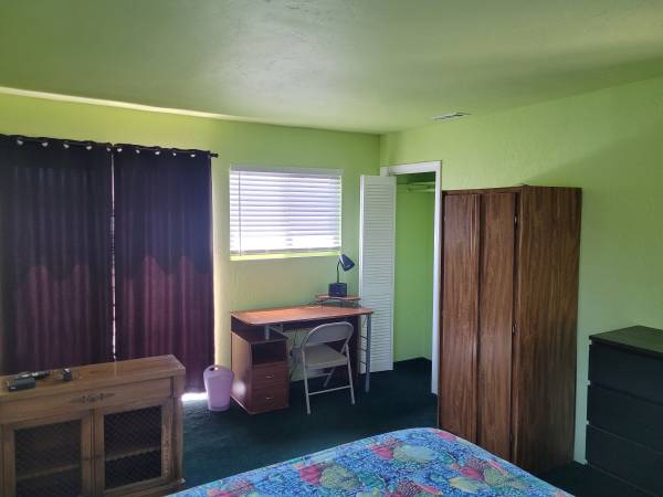 $850 / 1br - SANTEE--LARGE ROOM FOR RENT---UTILITIES INCLUDED---FURNISHED---$850 (Santee)63663672319489122