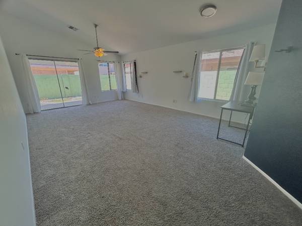 $1899.00 / 2br - 1151ft2 - Casa en Glendale63623922891777123