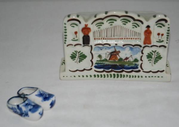 VTG Delft Holland Handpainted Music Box Ceramic Tulpen Uit Amsterdam 1