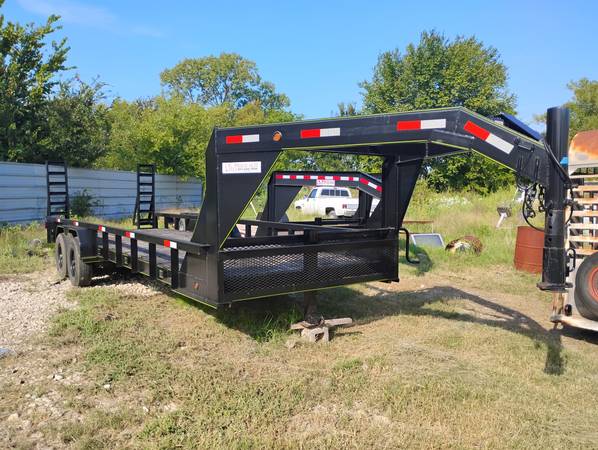 24 ft lowboy trailer 1