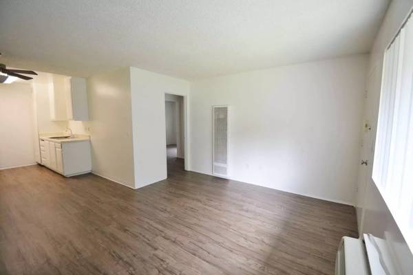 $2,690 / 2br - 716ft2 - Now showing! Gorgeous 716 Sq Ft 2 bed, 1 bath! Wonderful deal! (Escondido)63621352358657124