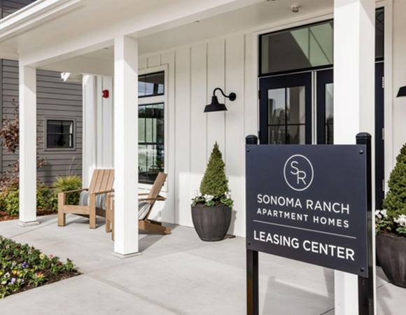 $3,095 / 2br - Unparalleled 2B Apartment with Track Light, 9ft Ceiling - Santa Rosa (Larkfield / Santa Rosa)63867927711363122
