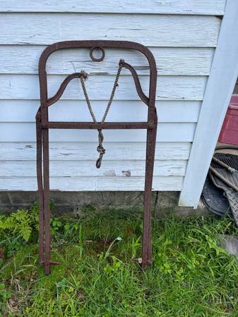 Vintage Hay Bale Tongs / Grapple / Hook / Carrier 1