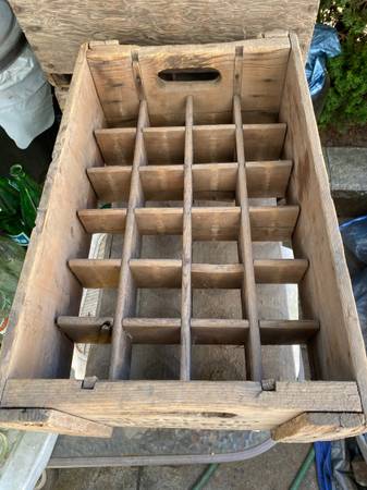 Kamloops Silver Tip Pop box 1947