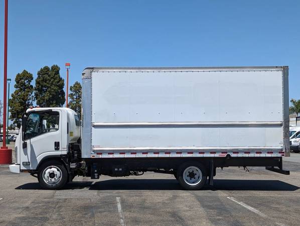 2015 Isuzu NQR 18FT - Photo 5
