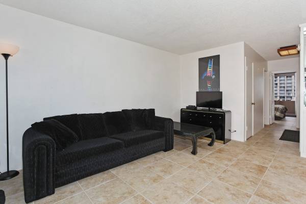 $2,000 / 1br - 675ft2 - Tradewinds Hotel - Furnished (1) Bedroom-All Utilities Included! (Waikiki - Ala Moana)63939527916035123