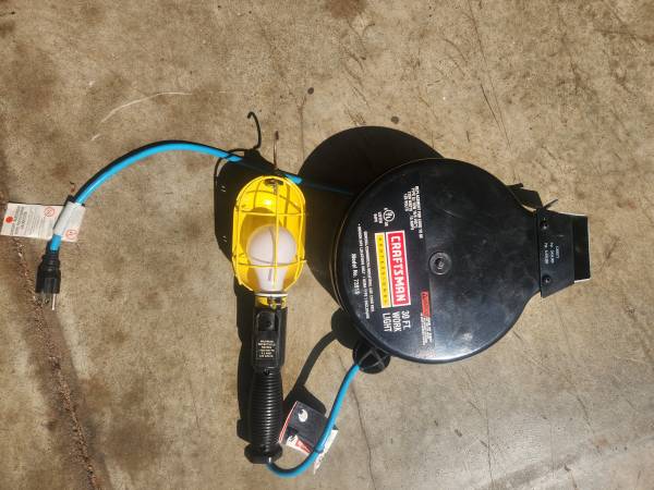 Craftsman 30' cord reel light model 73918 1