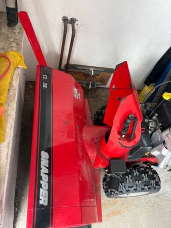 Snapper Snow Blower model 1290 12HP 38” 1