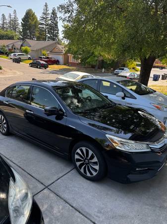 Honda Accord Hybrid Touring 2017 - $12,500 (Antelope)63619486806529121
