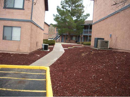 $1.334 / 2 habitaciones - 701 pies² - Estacionamiento descubierto, Wi-Fi incluido a través de Optimum, tocador de baño (Kingman cerca de Beale Street)63441694432385121