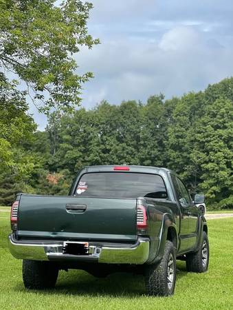 2010 Toyota Tacoma Access Cab - $12,750 (Sterling Heights)63488121397505121