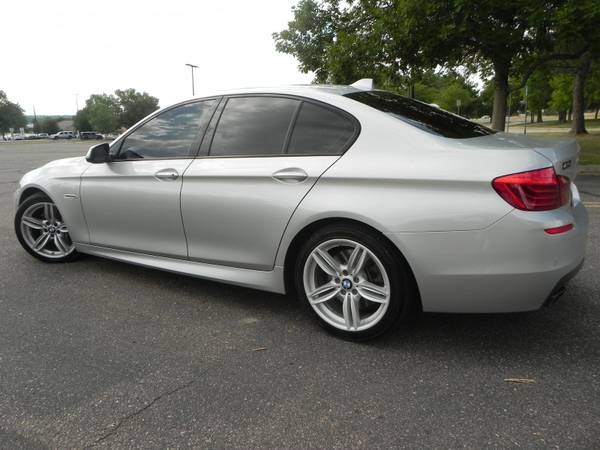 2016 BMW 550i xDrive ///M SPORT / FULLY LOADED / SILVER on BLACK! - $21,975 (Parker)63612160375299121