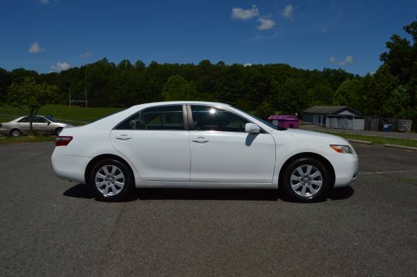 2007 Toyota CAMRY XLE SUPER LOW MILES - $9,299 (MANASSAS)63618600079875123