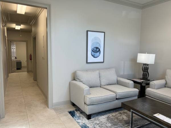 $395 / 150ft2 - Oficinas ejecutivas individuales, Harrells Ferry cerca de Millerville, $395/mes (Baton Rouge)63678544121217121