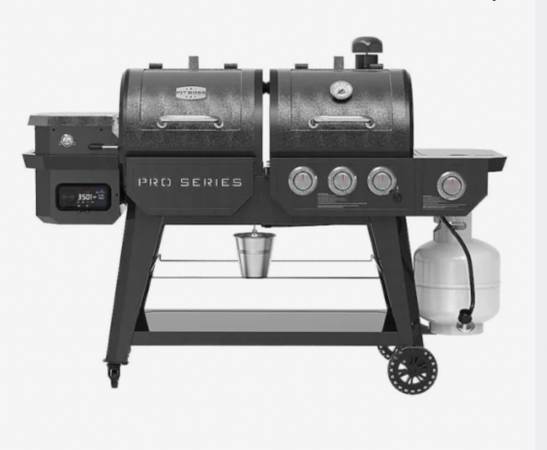 Propane grill and smoker 1