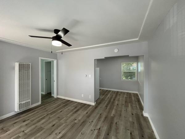$2,100 / 1br - 675ft2 - Beautifully renovated 1-bedroom house with Parking !!! (Fairmount Village/Teralta East)63663871718913123