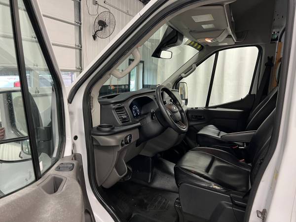 2020 Ford Transit 250 Extended - Photo 7