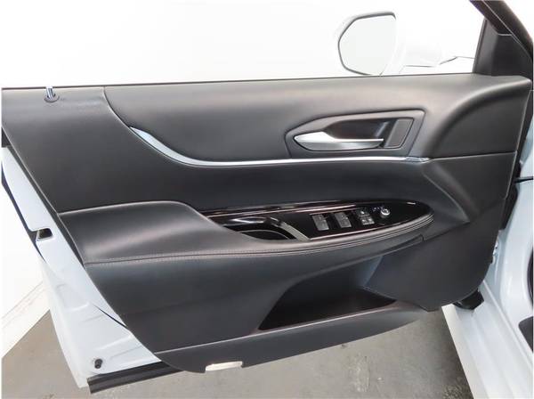 2021 Toyota Mirai XLE - ¡BUENO/MALO/NO CREDITO OK! - $9,999 (+ Escondido Auto Super Center)63616088757635124