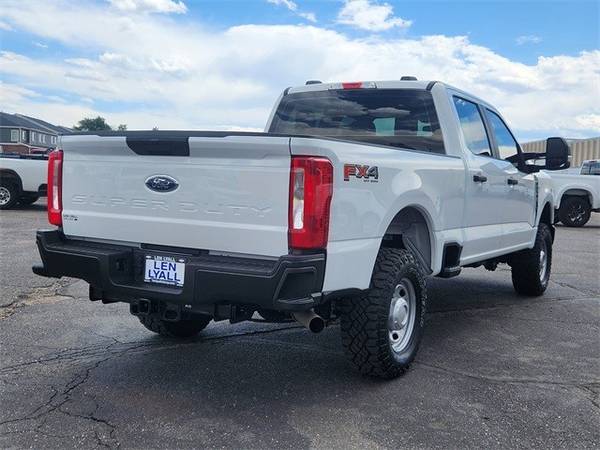 *2024* *Ford* *Super Duty F-250 SRW* *XL* - $52,470 (_Ford_ _Super Duty F-250 SRW_ _Truck_)63619767700611122