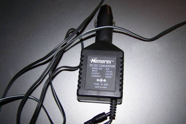 Memorex DC-DC Converter Model 4V5 1