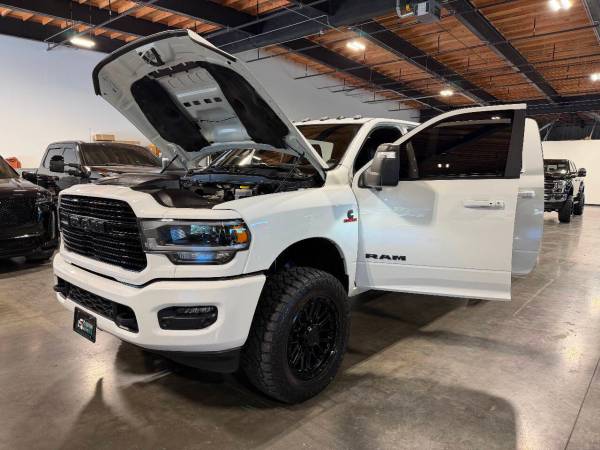 2024 RAM Laramie 4dr Mega - Photo 15