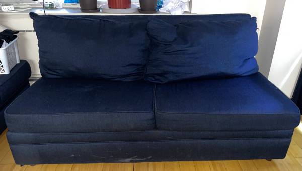 FREE ARMLESS SOFA / SOFÁ SIN BRAZOS GRATIS 1