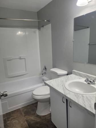 $1,375 / 2br - 713ft2 - Ground Level 2 bdrm!!!! (Kennewick)64054767519107121