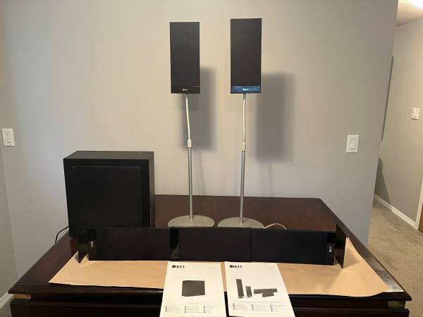KEF Surround sound with subwoofer 1