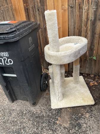 Cat Tree 1