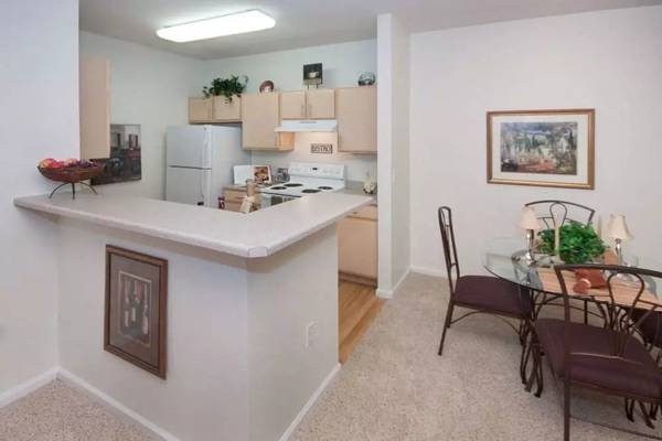 $1,417 / 2br - 897ft2 - Spacious 2 Bedroom. Available Now! (Colorado Springs)63658129737601120