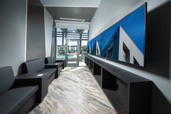 $3,353 / 1br - 648ft2 - Balcony, Walk In Closets, Smart Thermostat (san jose downtown)64000588430723122