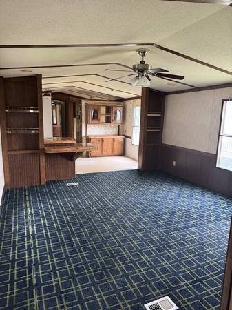 $1,400 / 2br - Section 8 Welcome (West Asheville)64029212077570120
