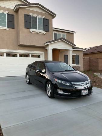 2011 Chevy Volt 1