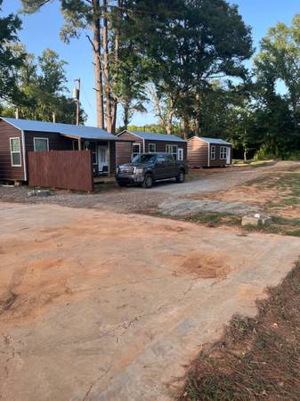 7 acres lots with cabins and Rv lots 1